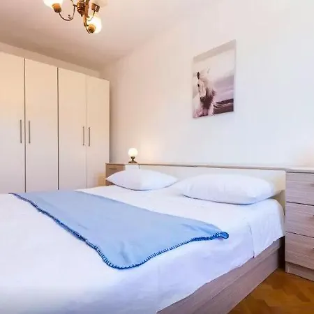 Modernes In Mit Privatem Parkplatz Apartment *
