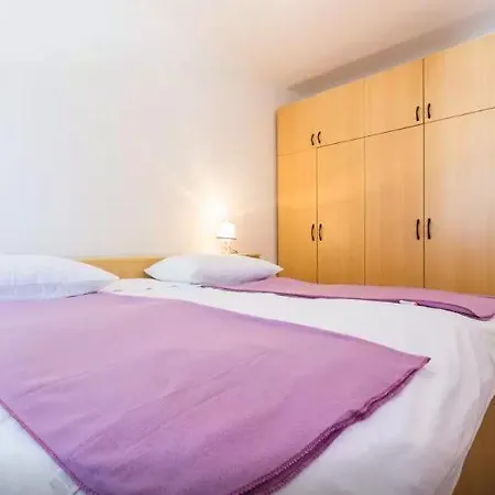 Apartment Modernes In Mit Privatem Parkplatz Bibinje